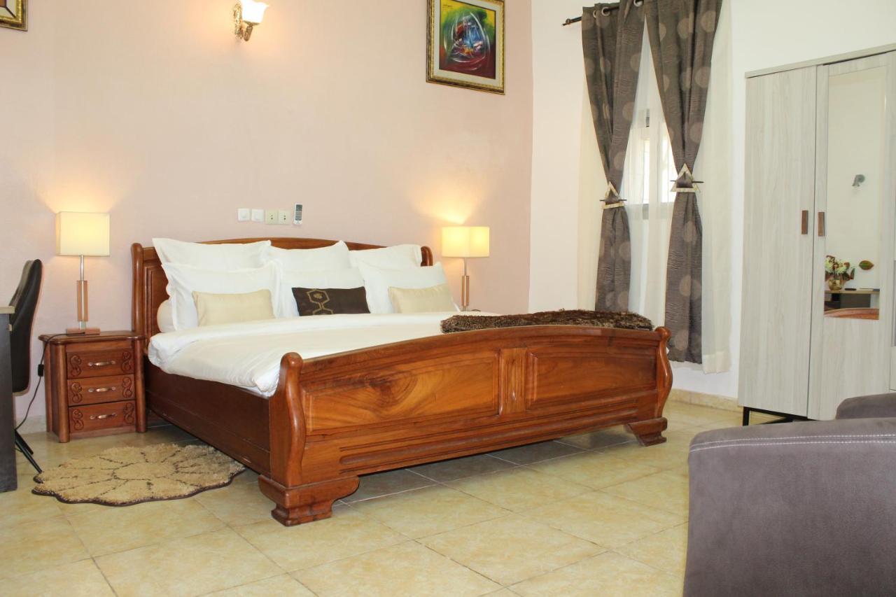 Complexe Hotelier Olympe Korhogo Exterior photo